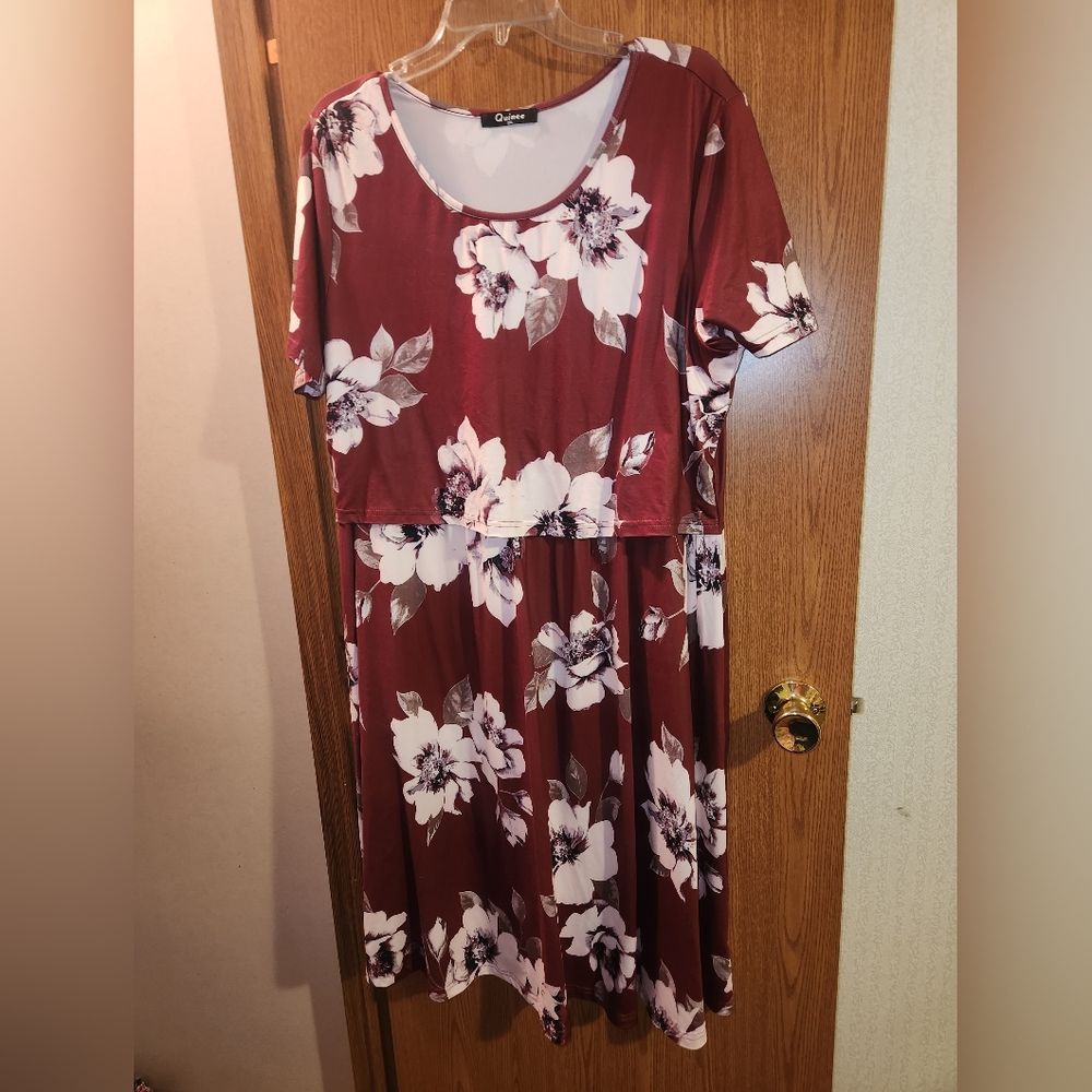💓 3/$15 Women's 2XL Red Floral Print Dress
